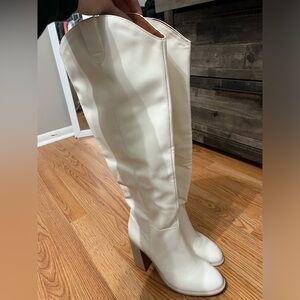 Elegant White Knee-High Women's Boots